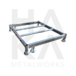 Stacking rack with 6 feet